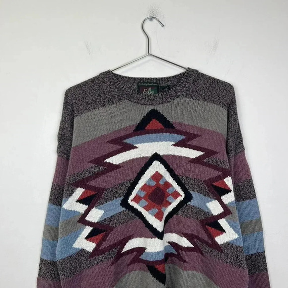 Vintage Ease Knitted Sweater - Tribal Pattern - Picture 2 of 4